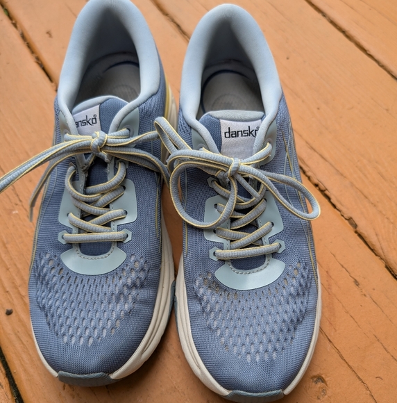 Dansko Pace Sneakers - Picture 2 of 8